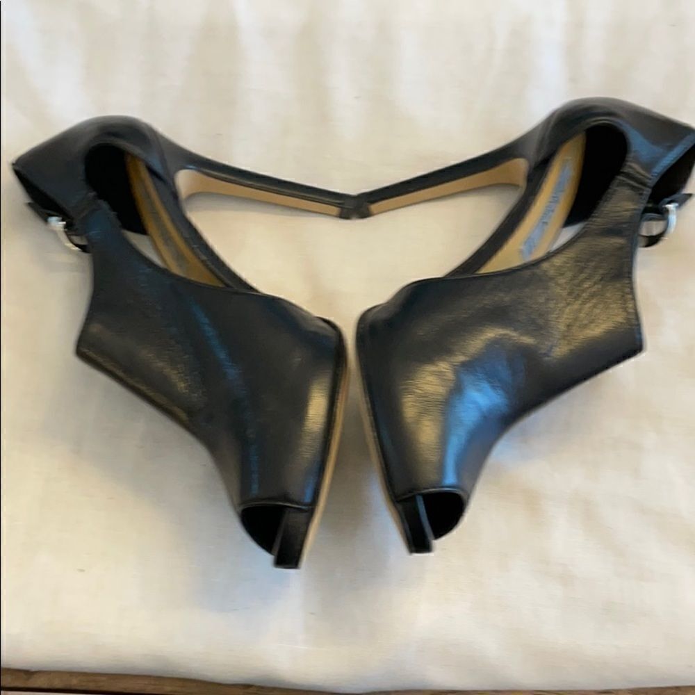DONNA PIU BLACK LEATHER STILETTO HEELS.  NEW - Picture 5 of 9